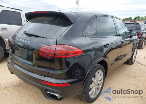 2017 Porsche Cayenne Platinum Edition z USA, uszkodzony, nr VIN WP1AA2A20HKA89404